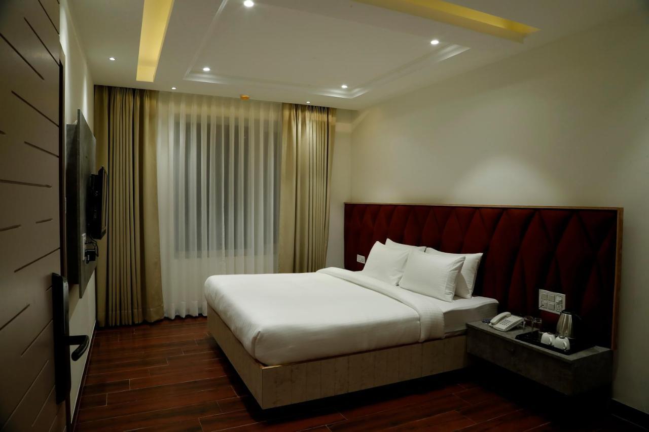 Dayal Hotel Una (Himachal Pradesh) Εξωτερικό φωτογραφία